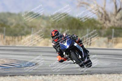 media/Dec-01-2025-Moto Forza (Mon) [[2daa91e15f]]/2-Intermediate Group/Session 3 (Turn 3)/